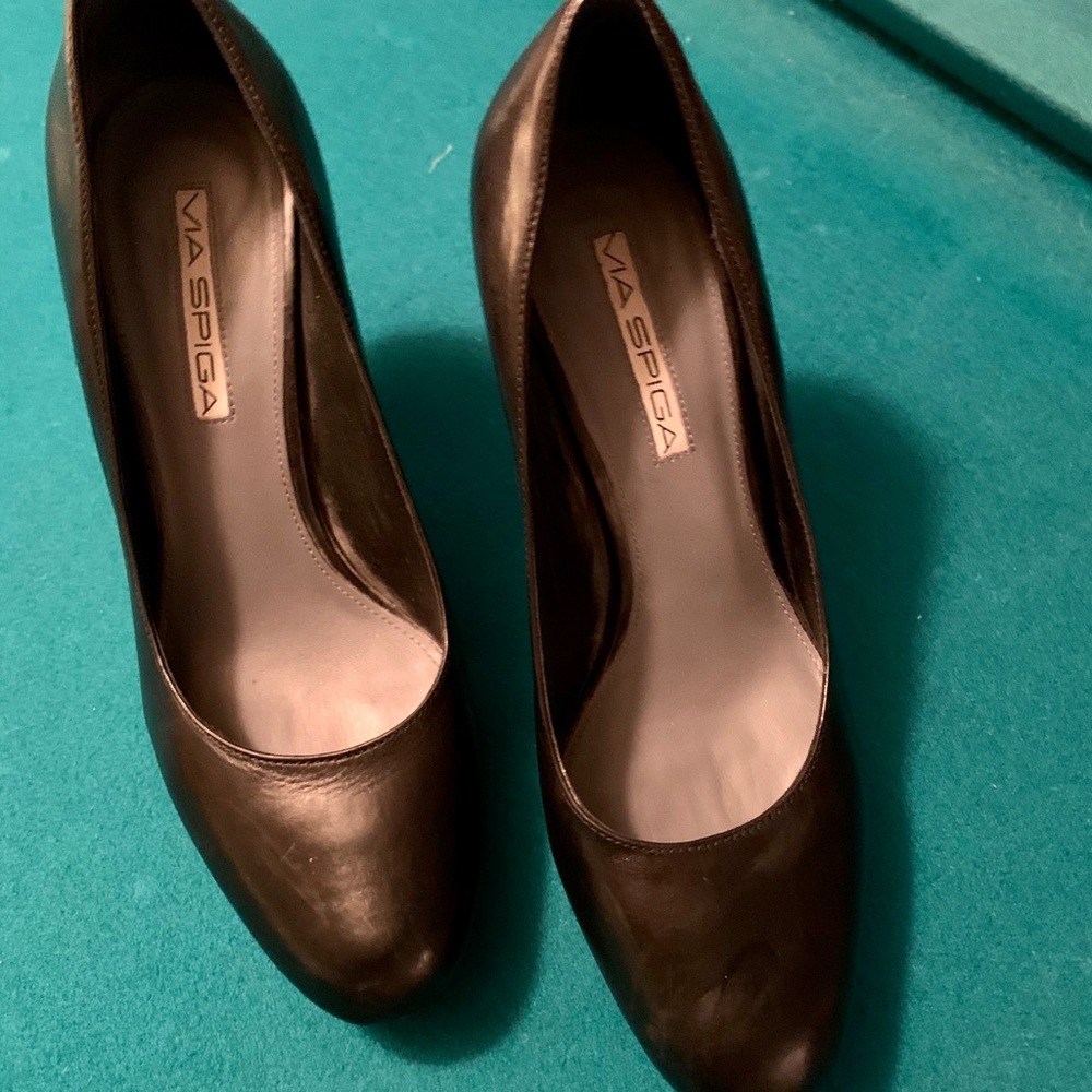 Via Spiga size 7 black pump